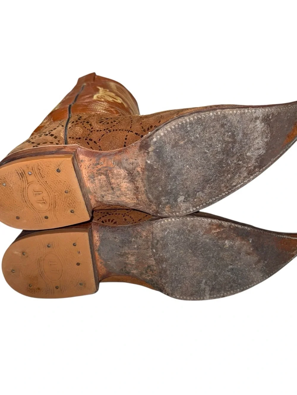 Laredo mens size