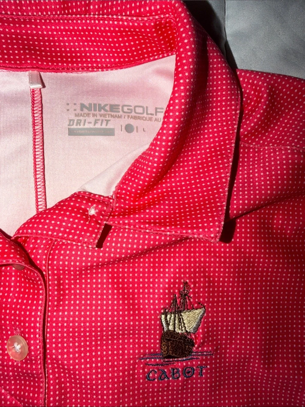 Nike pink white