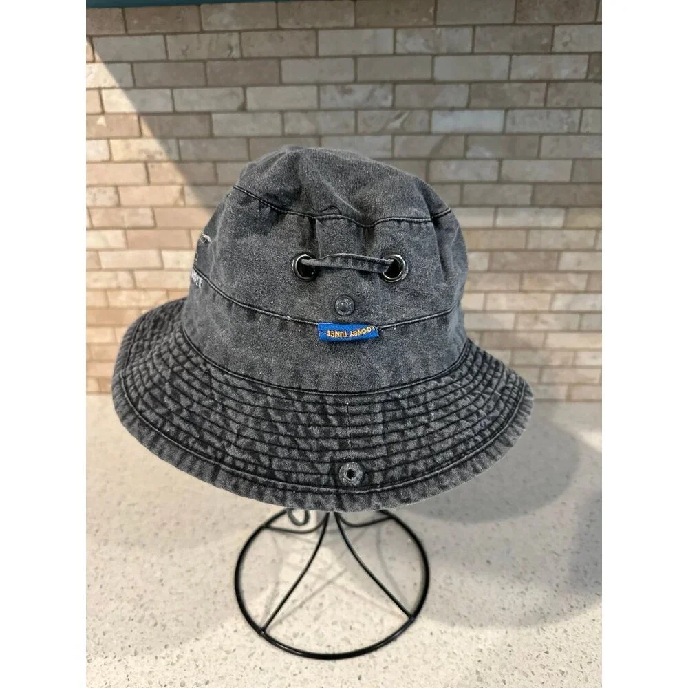 looney tunes wile e coyote bucket‎ hat grey