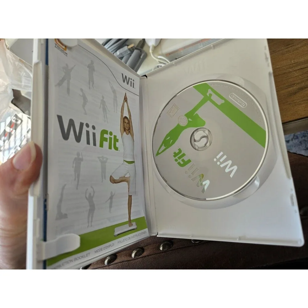 Complete Nintendo Wii Fit Balance Board Wii Fit & Fit Plus Games & Accessories