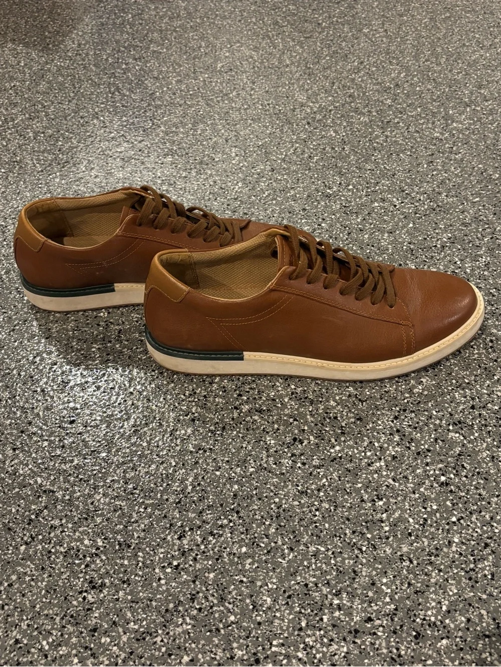 Hush Puppies Men’s Tan Brown Leather Lace-Up Sneakers