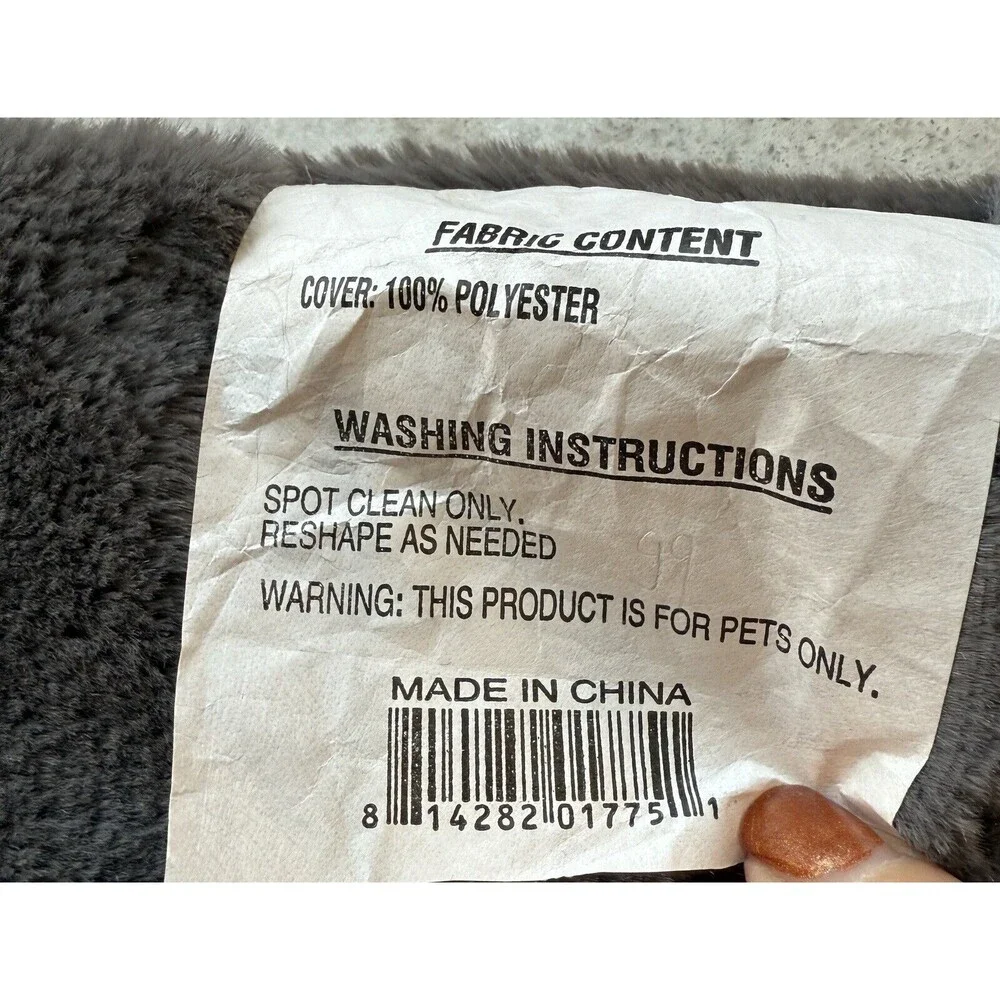 Unbranded shipping environment
