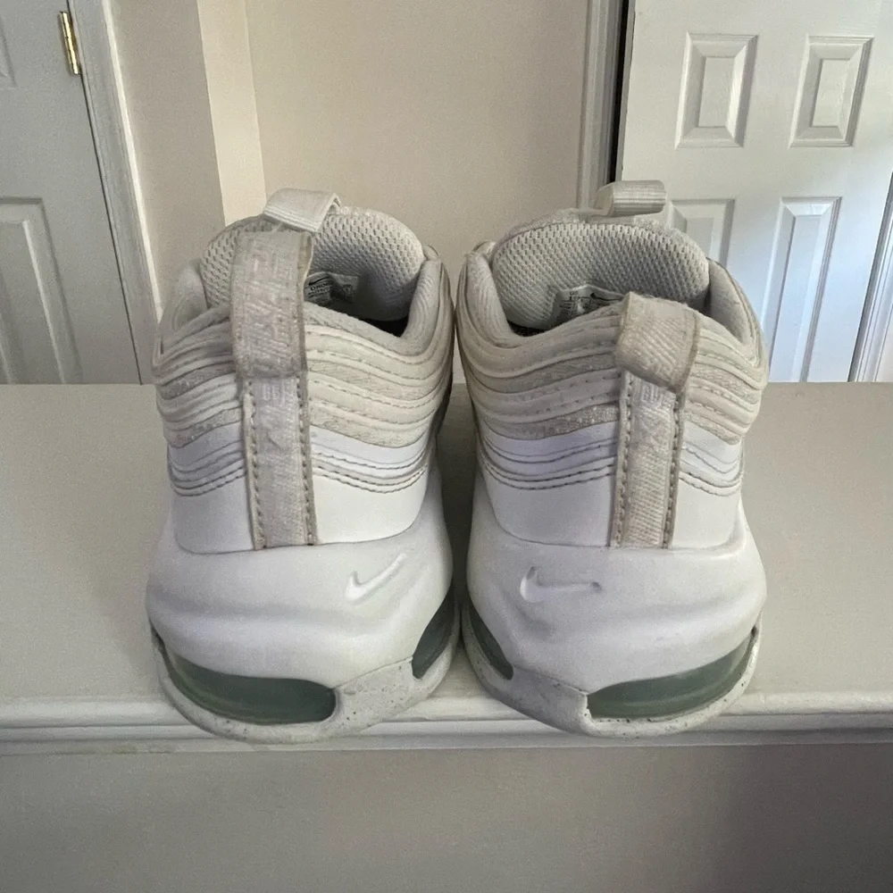 Nike good used