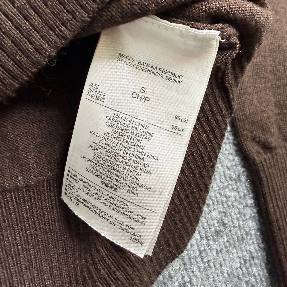 Banana Republic layering or