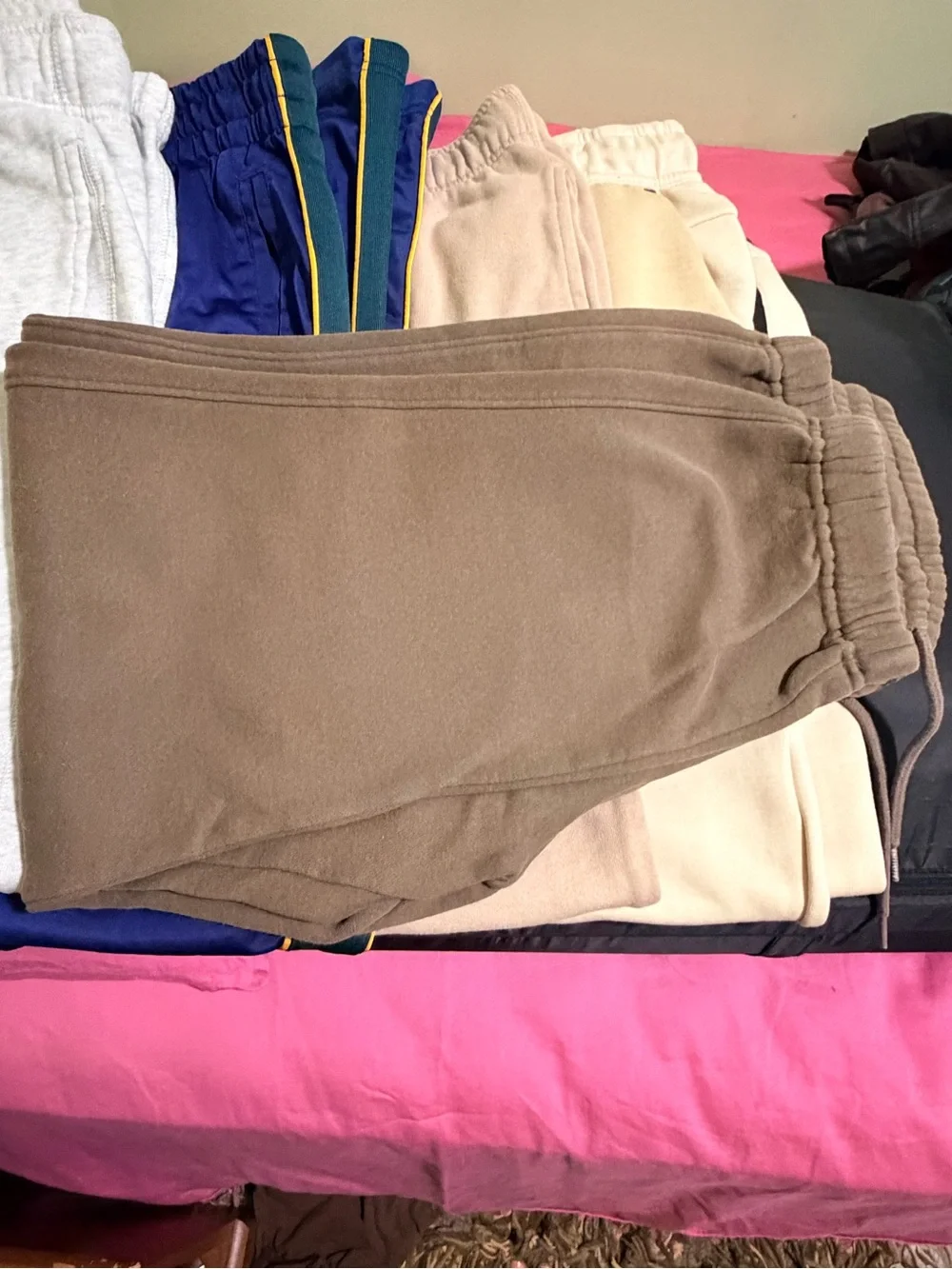 Nike sweatpants teen