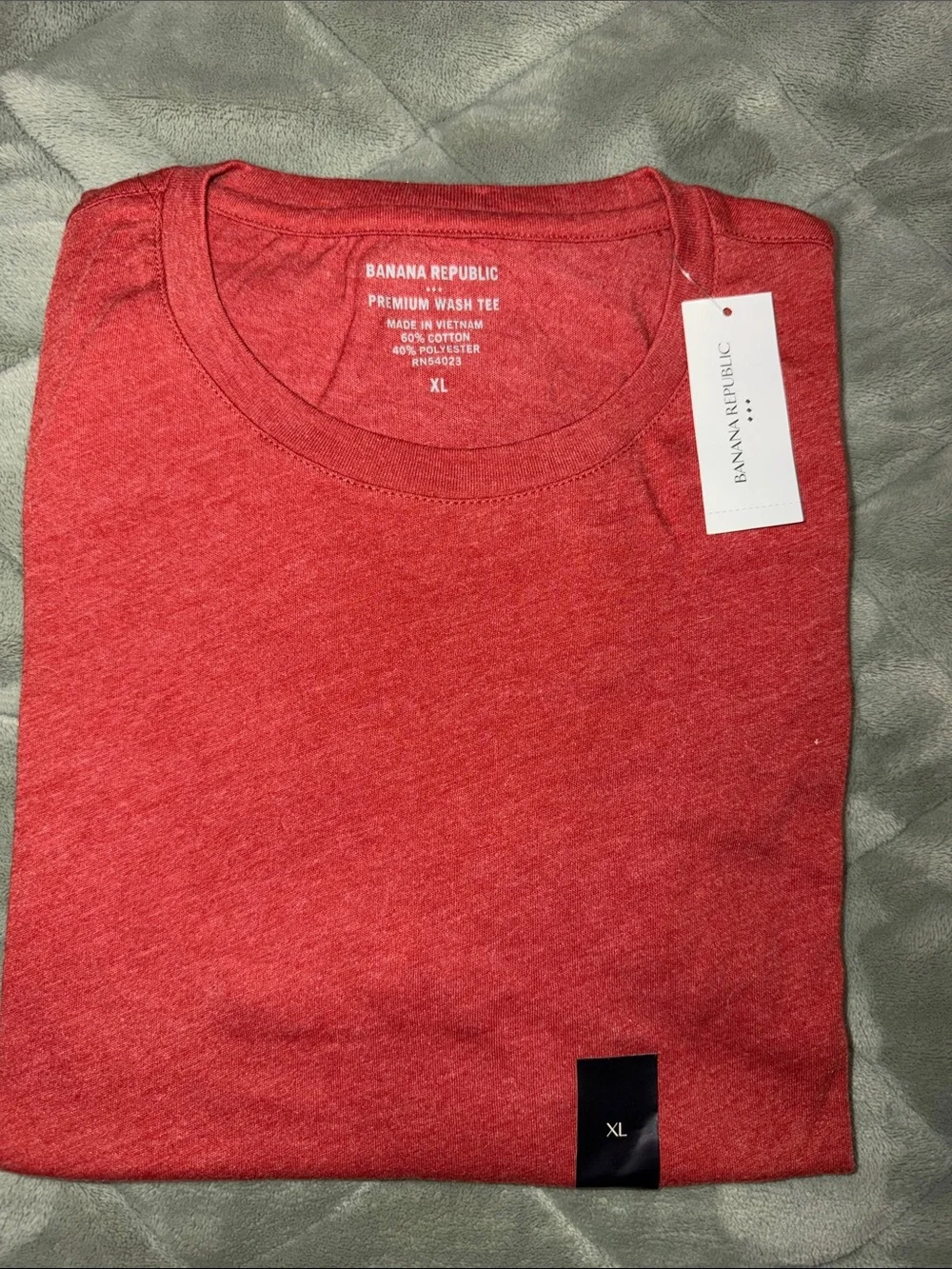 Banana Republic styling finish