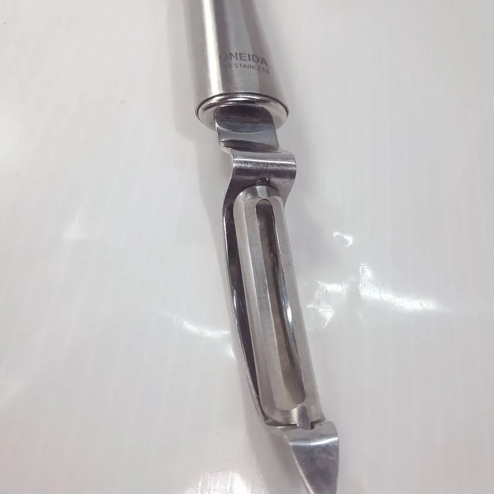 Oneida Peeler 18/8 Stainless steel Vegetable Potato Fruit Swivel Dual Edge Blade