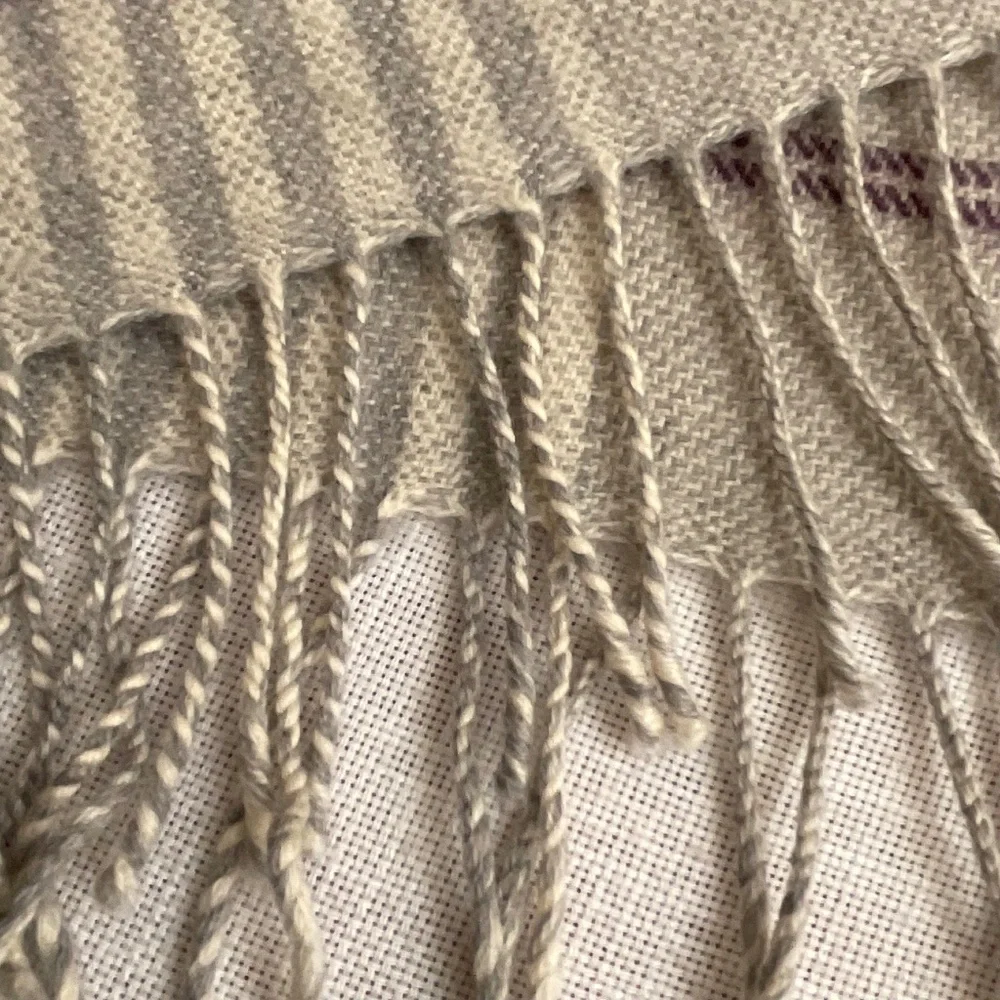 The Woollen Market Ireland 100%Merino Wool Throw Blanket Wrap Shawl 29”x78”NWOT