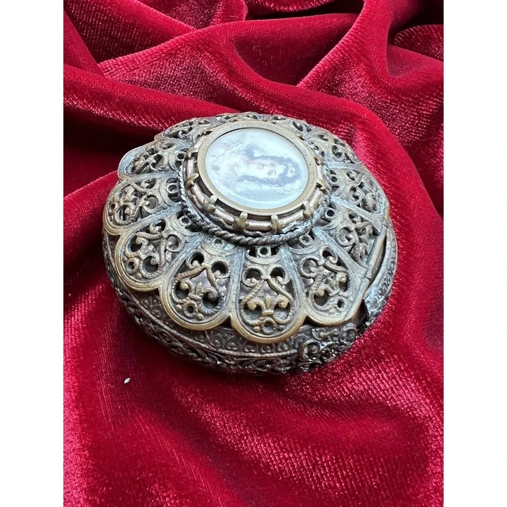 N/A this antique