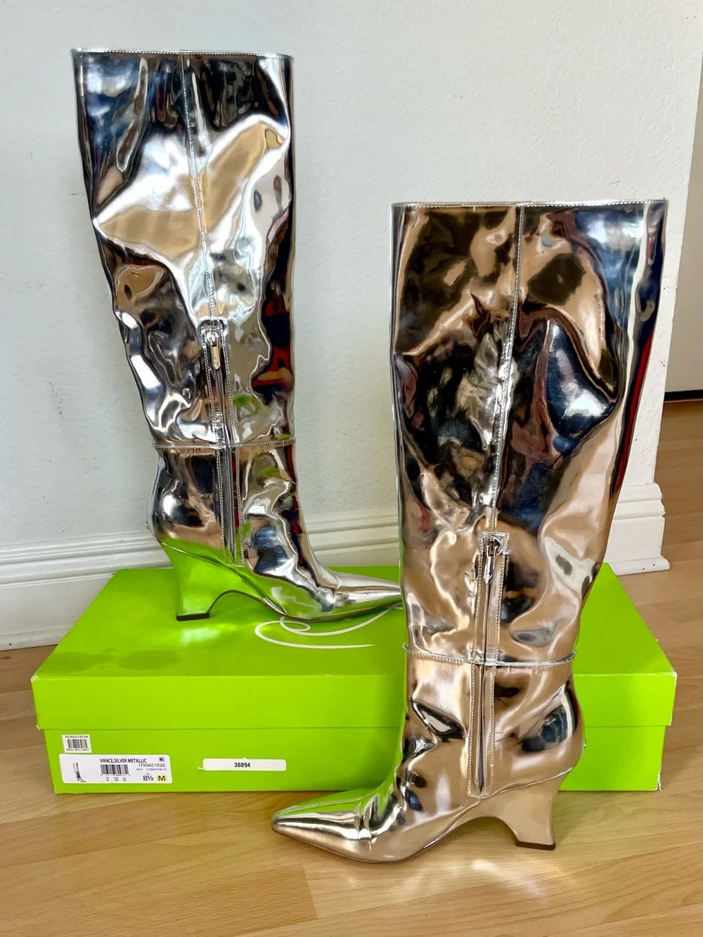 Sam Edelman outer festivals