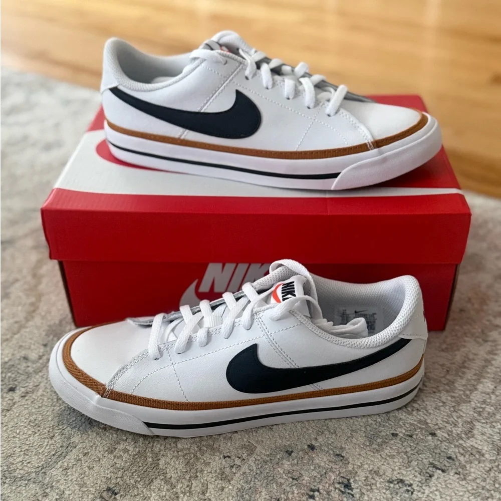 Nike court legacy
