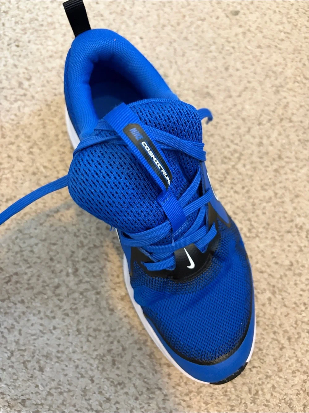 Nike cosmic runner