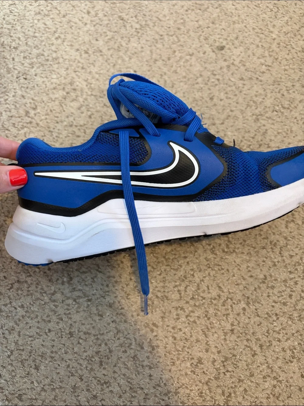Nike cosmic runner