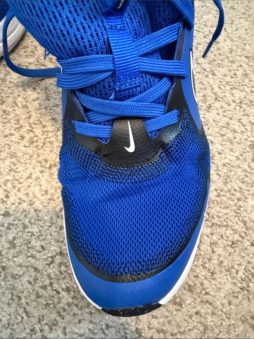 Nike cosmic runner