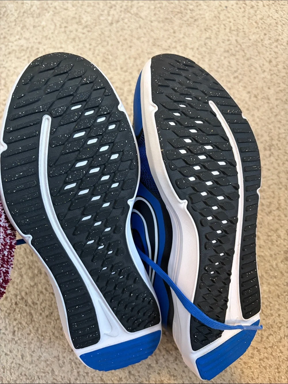 Nike cosmic runner