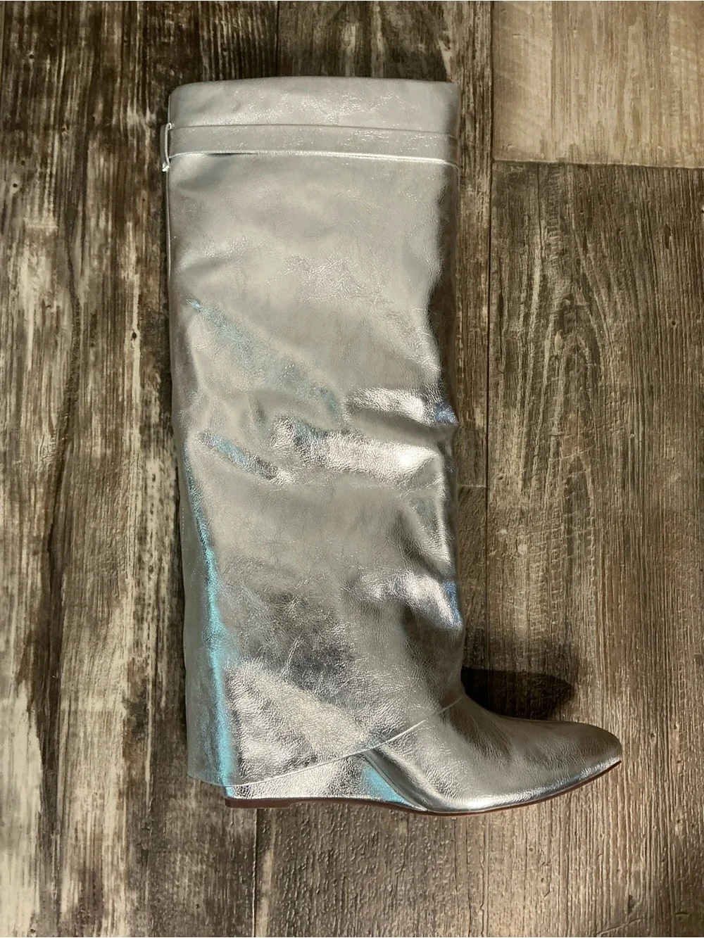 Fashion Nova statement knee