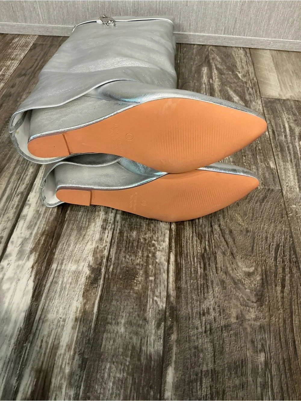 Fashion Nova statement knee