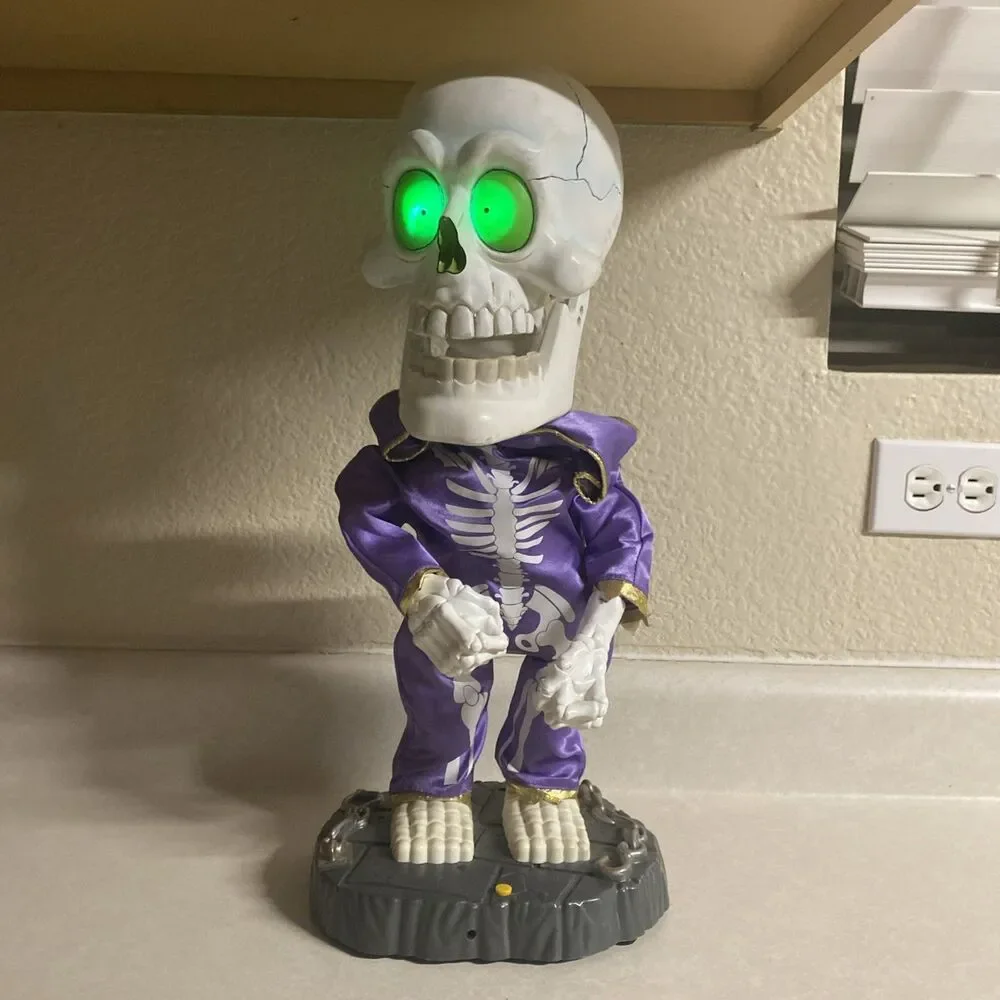 18” Dancing Singing Skeleton Gemmy Industries Halloween Works