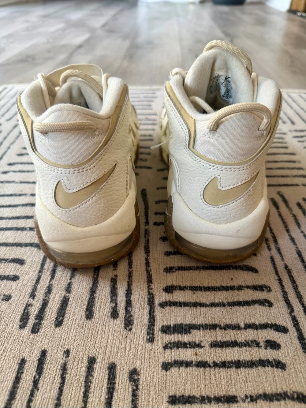 Nike air more
