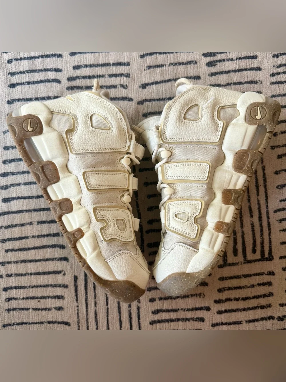Nike air more