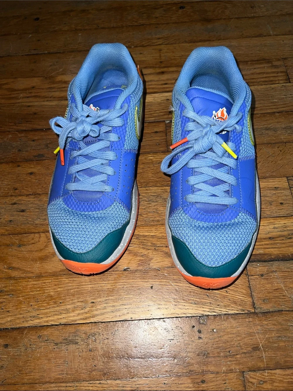 Nike vibrant blue