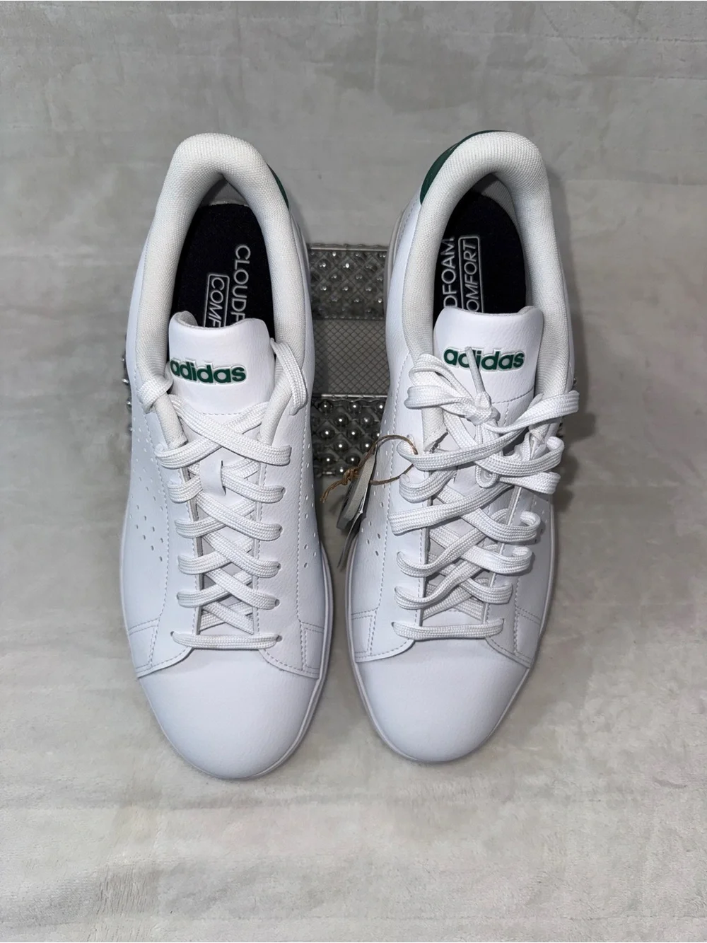 Adidas White Advantage 2.0  12 men’s Sneakers with Green Heel Tab