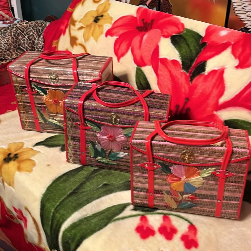 N/A nesting vintage