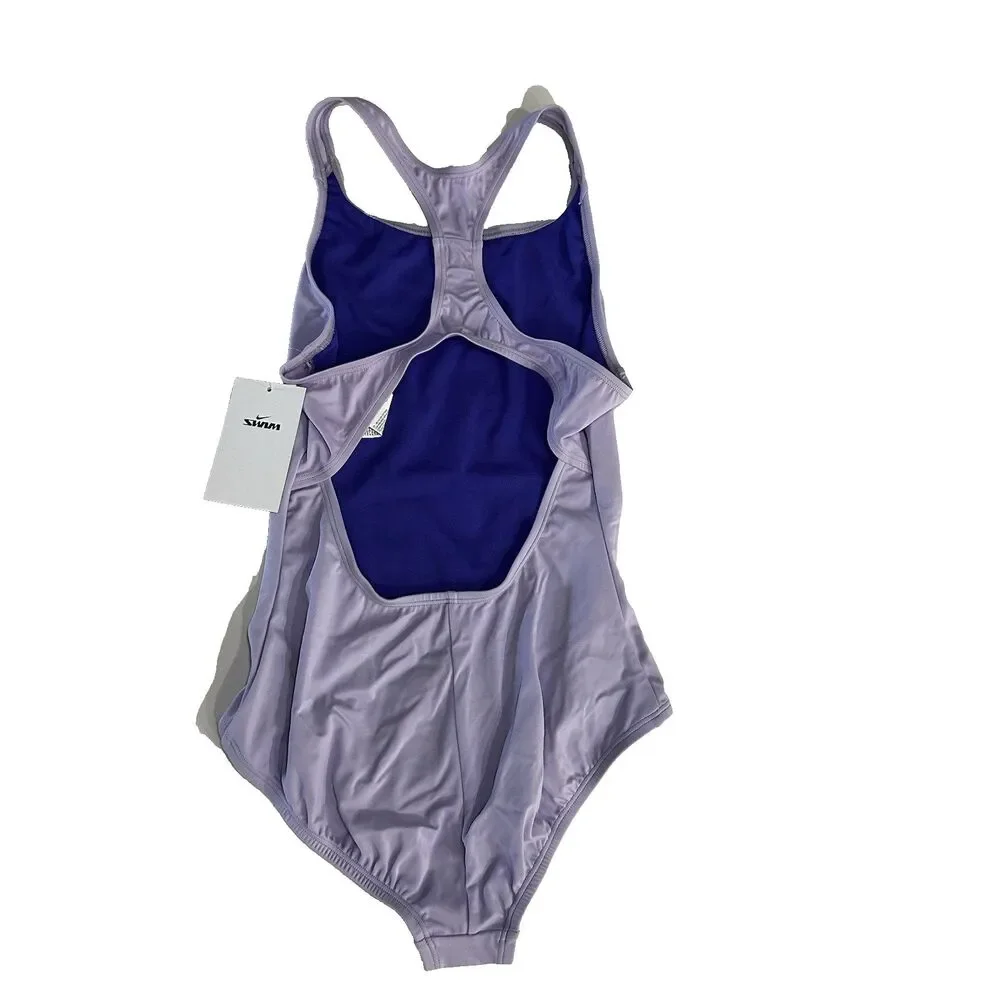 Nike hydrastrong girl