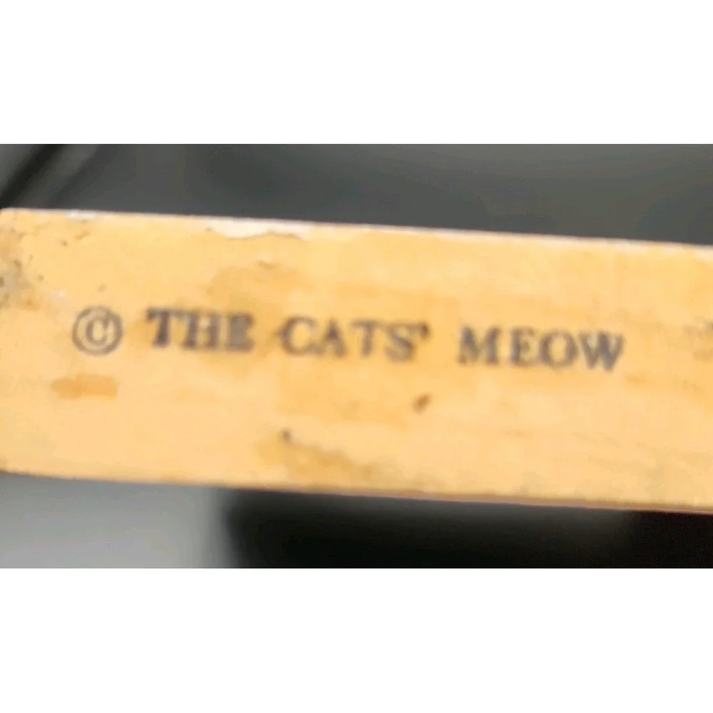 Cats Meow '91 L.L. Bean Factory Store Wood Shelf Sitter Shelf Sitter