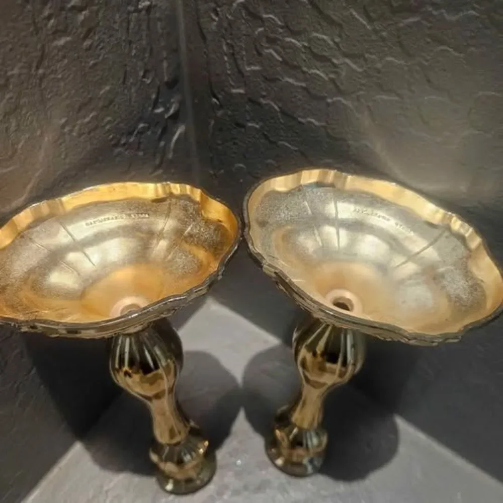 Unbranded elegant gold