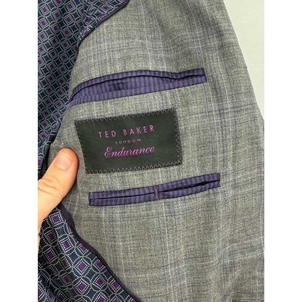 Ted Baker style wright