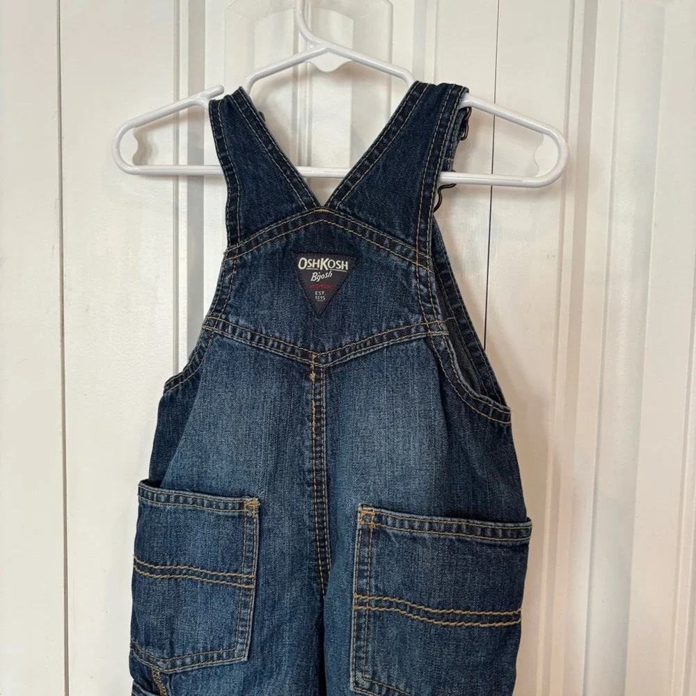 Osh‎ Kosh Denim Overalls Size 9 Months