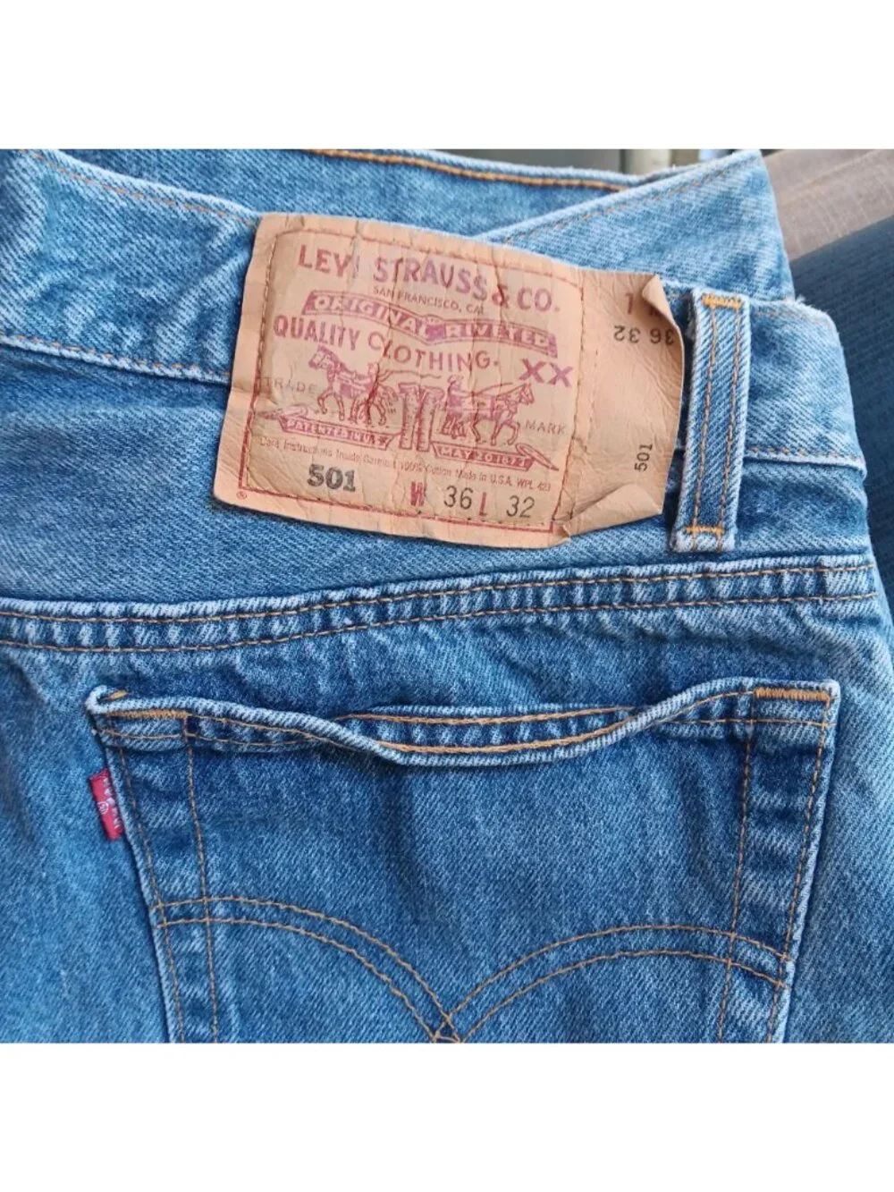 Levis classic straight