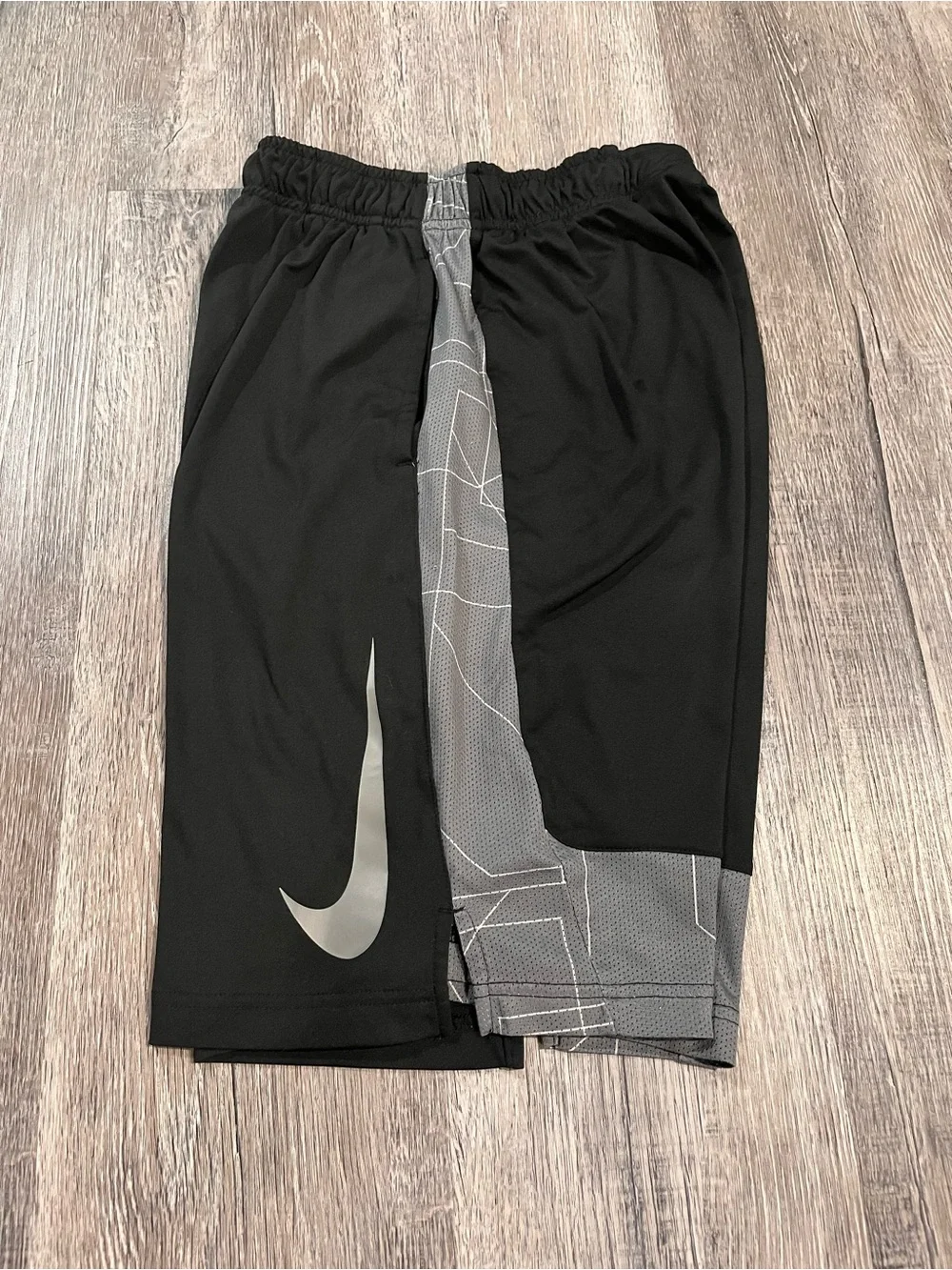 Nike Dri-FIT Athletic Shorts Black Gray Geometric Print Men’s XL