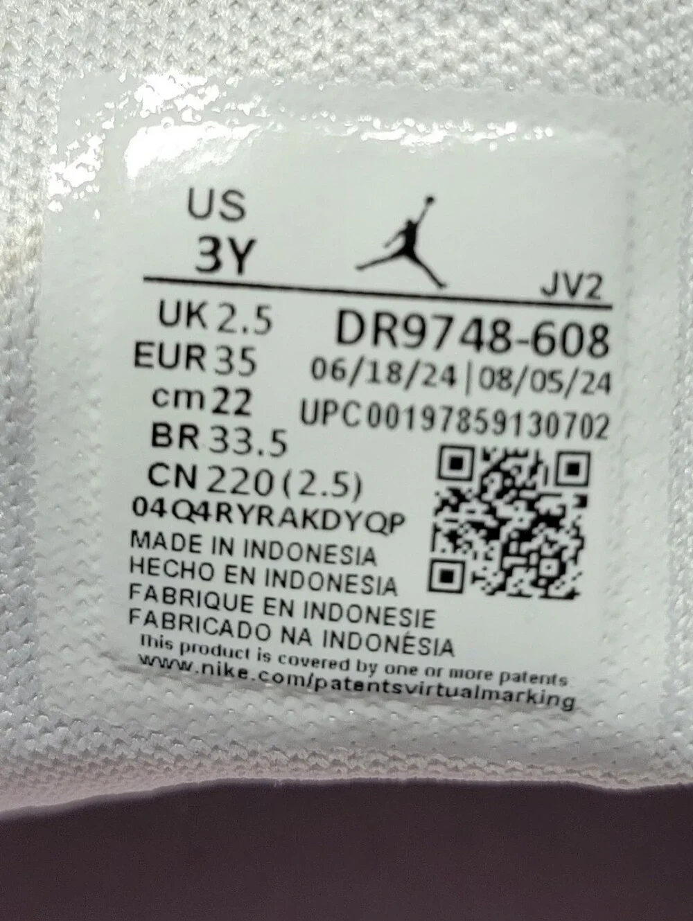 Nike hook loop