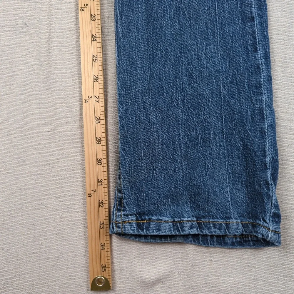 Levis discolored sports