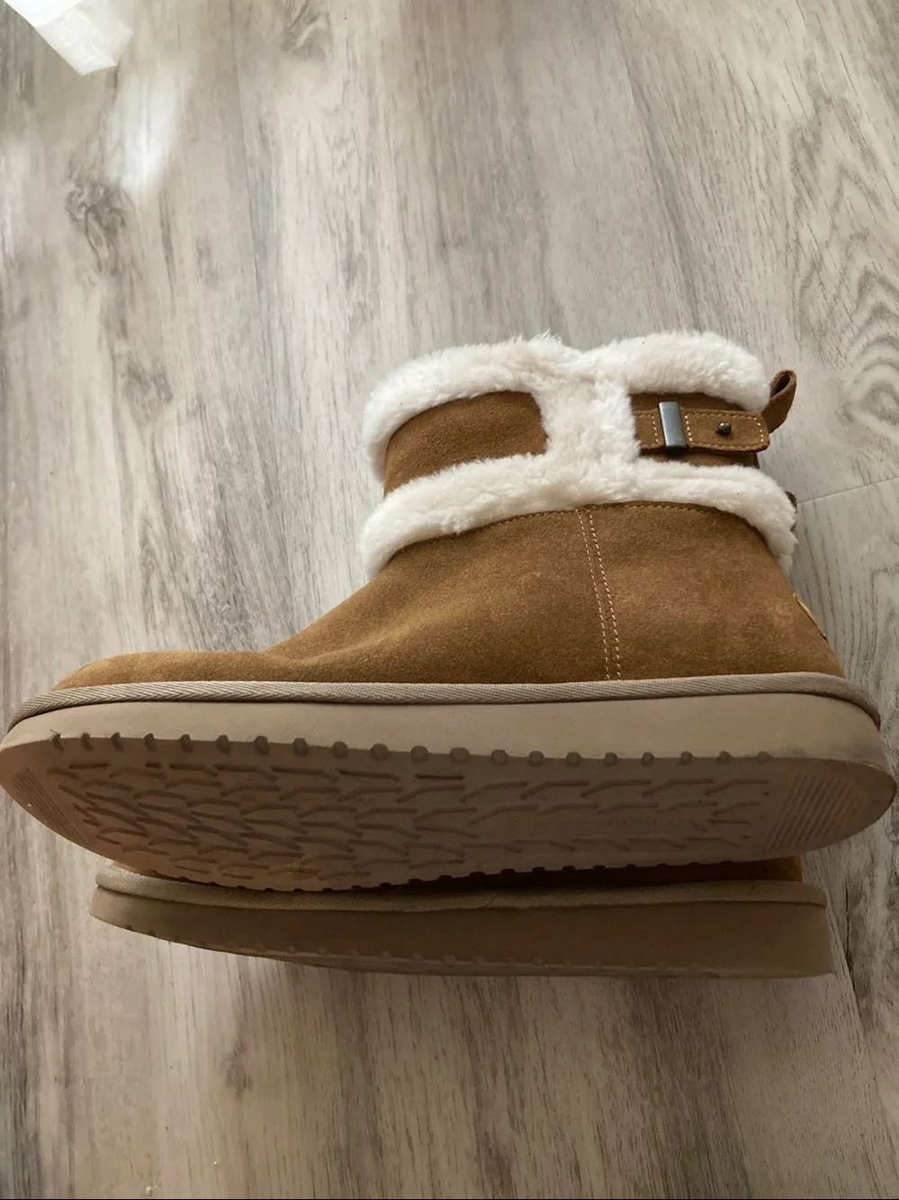 UGG buckle are