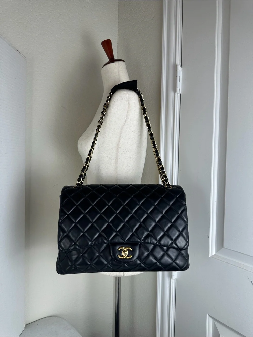 CHANEL CC MAXI JUMBO LAMBSKIN LEATHER FLAP BAG GHW
