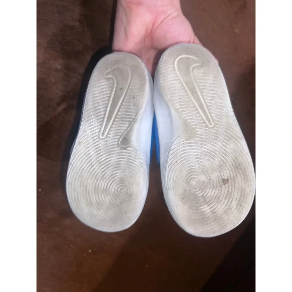 Nike fast and furry shoes 8c (USED)