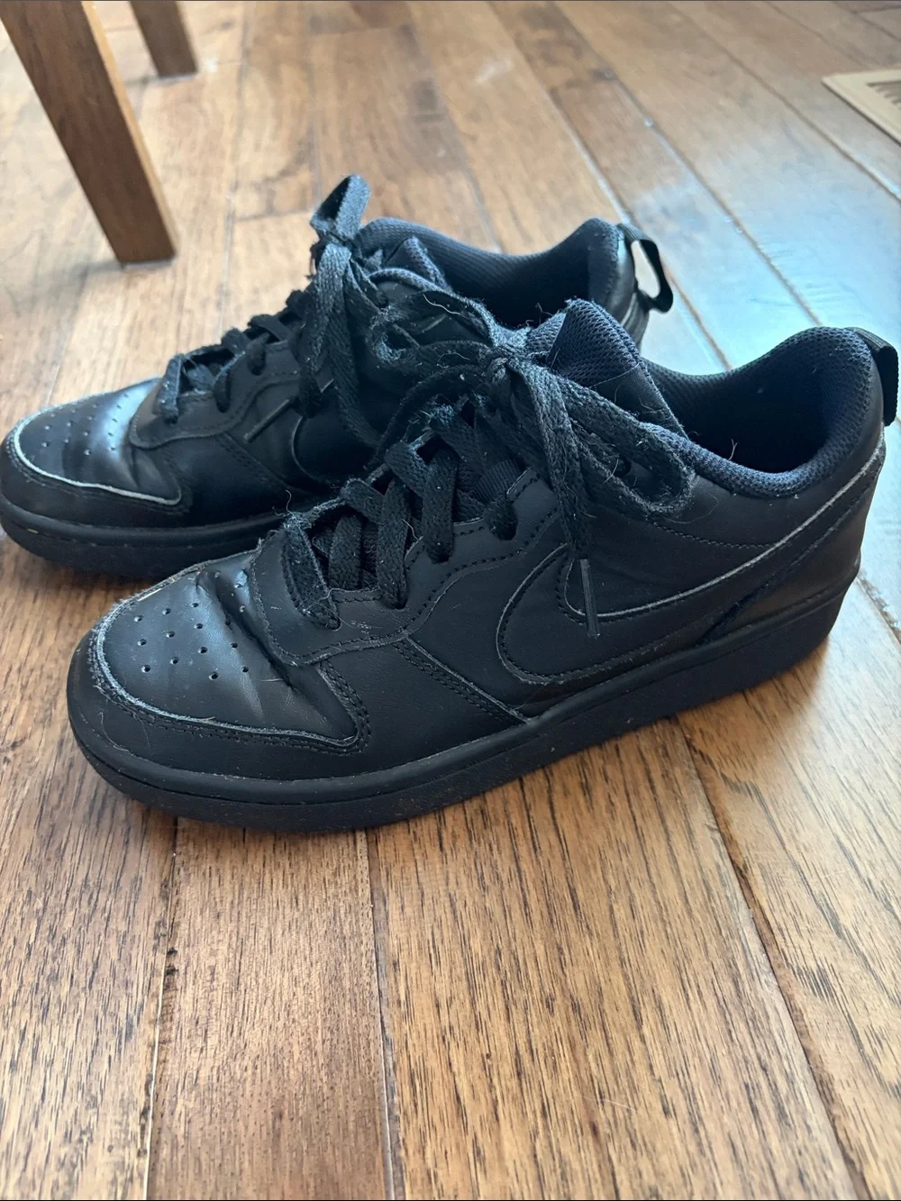 Nike Kids All-Black Low Top Sneakers