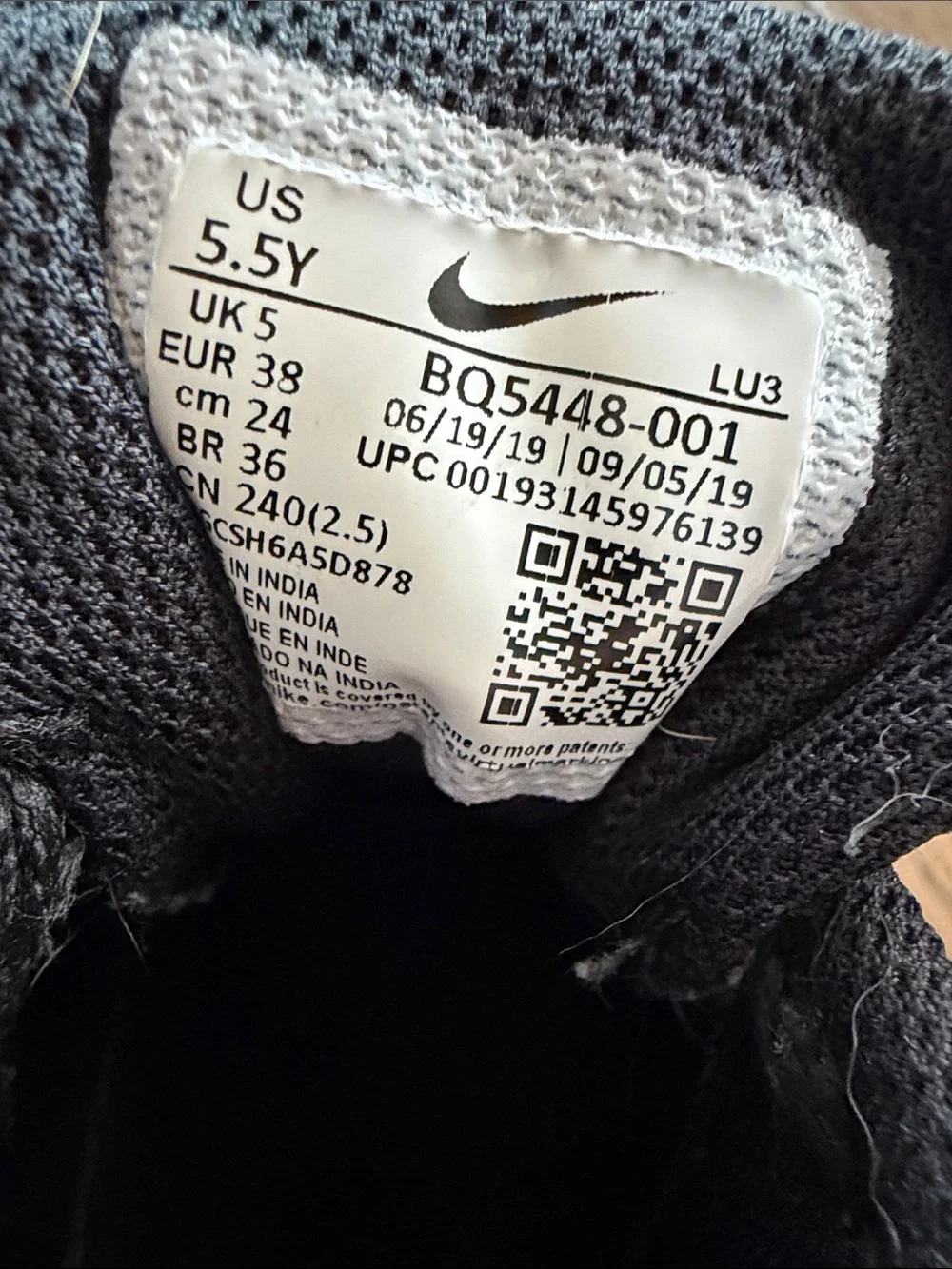 Nike Kids All-Black Low Top Sneakers