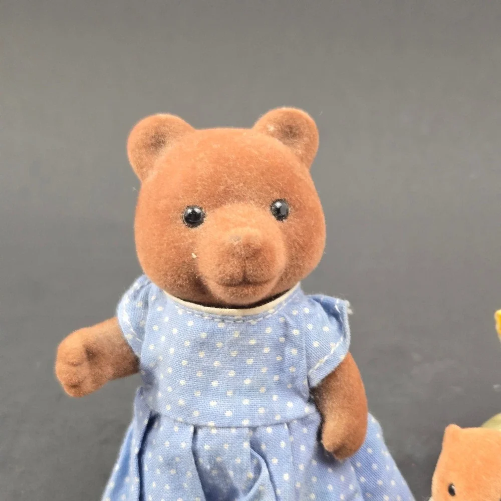 Sylvanian Families trio play charming