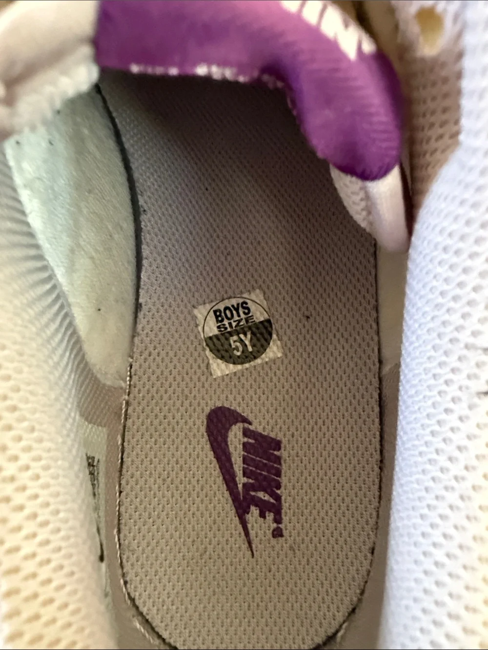 Nike low top