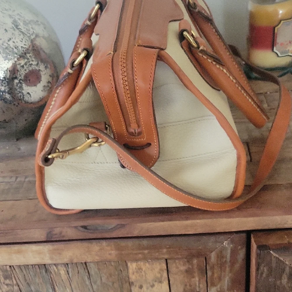 Dooney & Bourke classic cream