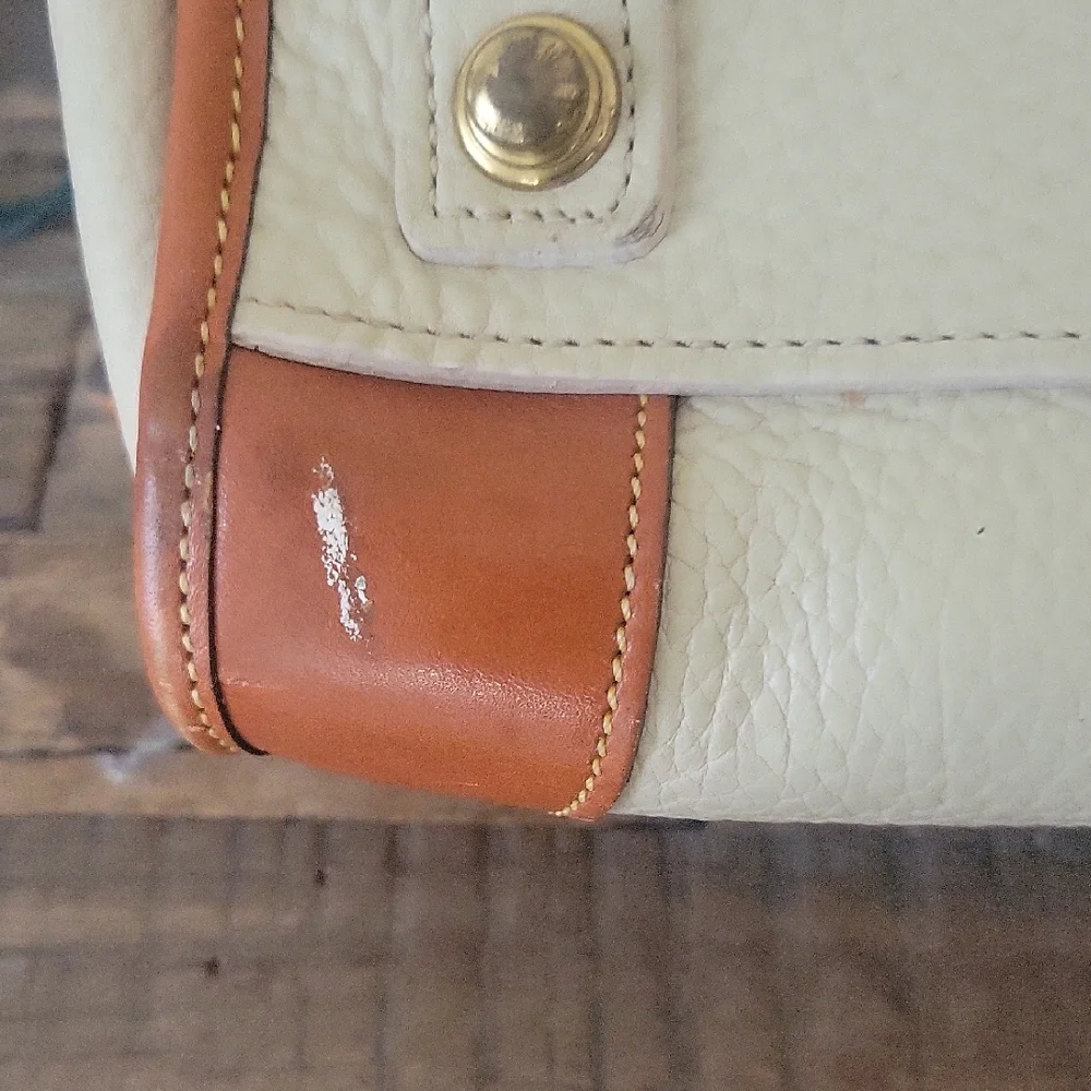 Dooney & Bourke classic cream