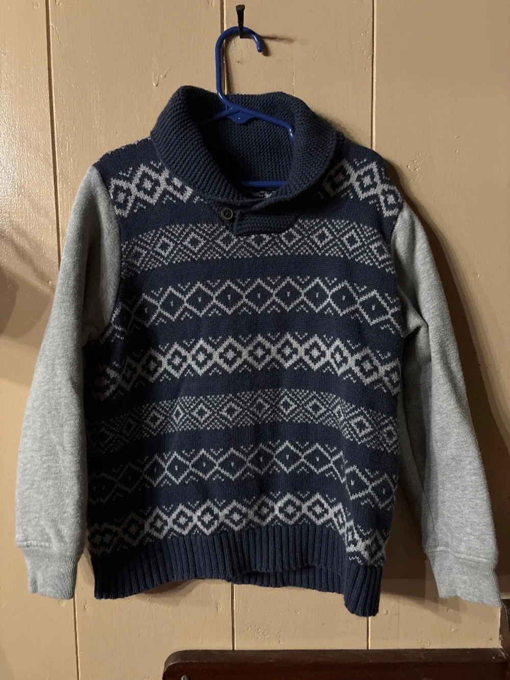 Oshkosh size 8 sweater/ sweatshirt combo, navy and gray