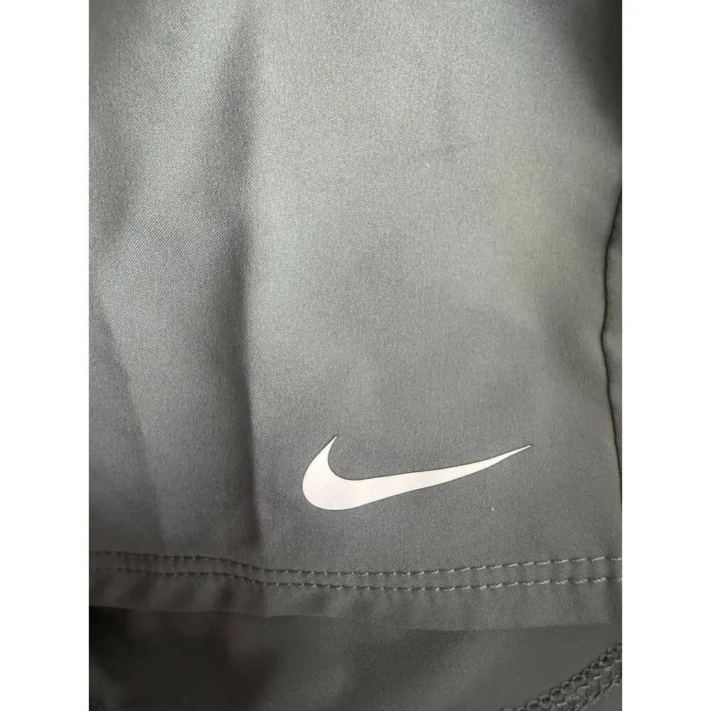 Nike girls smoke