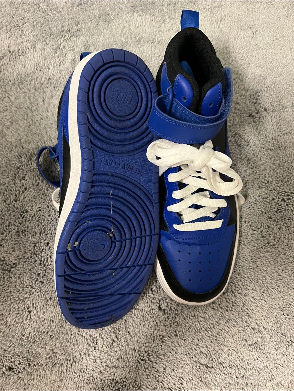 Nike strap top high
