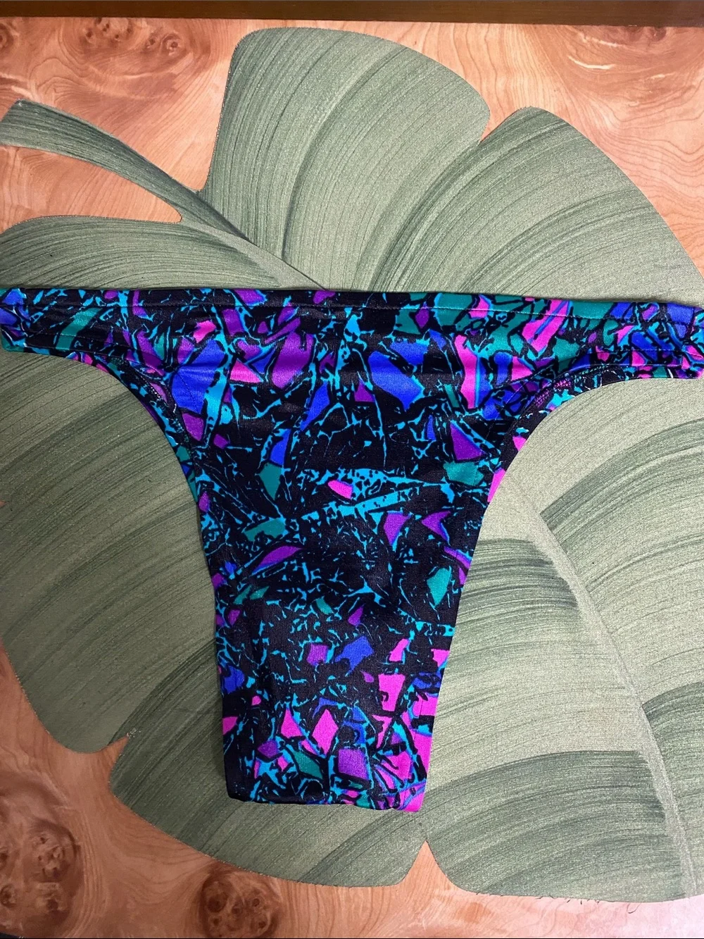 Unbranded men’s bold
