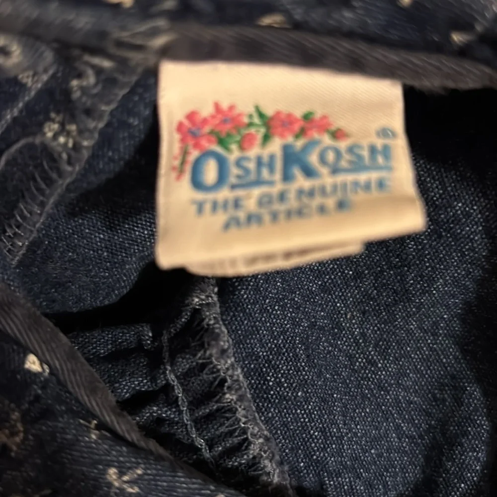 VTG 90’s. OshKosh B’Gosh Denim Dress Sz 3T Ruffle Collar Red Button Back Logo